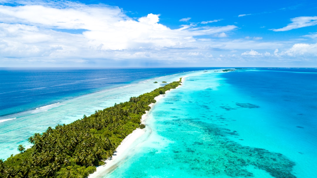 Maldives turquoise lagoon and island resort for Maldives holiday packages